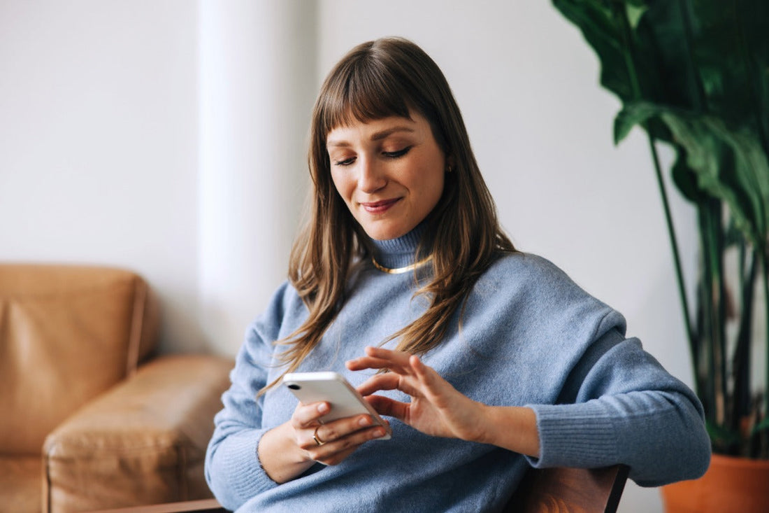 Friendship Support: The Group Chat Is Our Real Therapy - 2SB Snark Shop